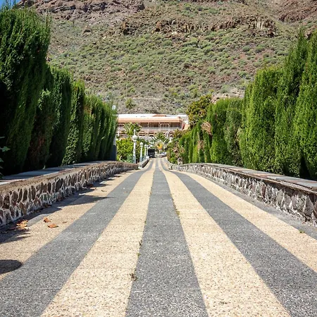 Penones Experience * Mogan